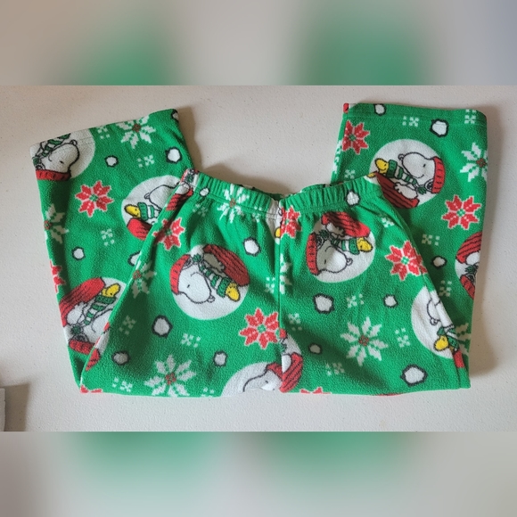 GUC Peanuts Snoopy Christmas Pajamas - Picture 7 of 7